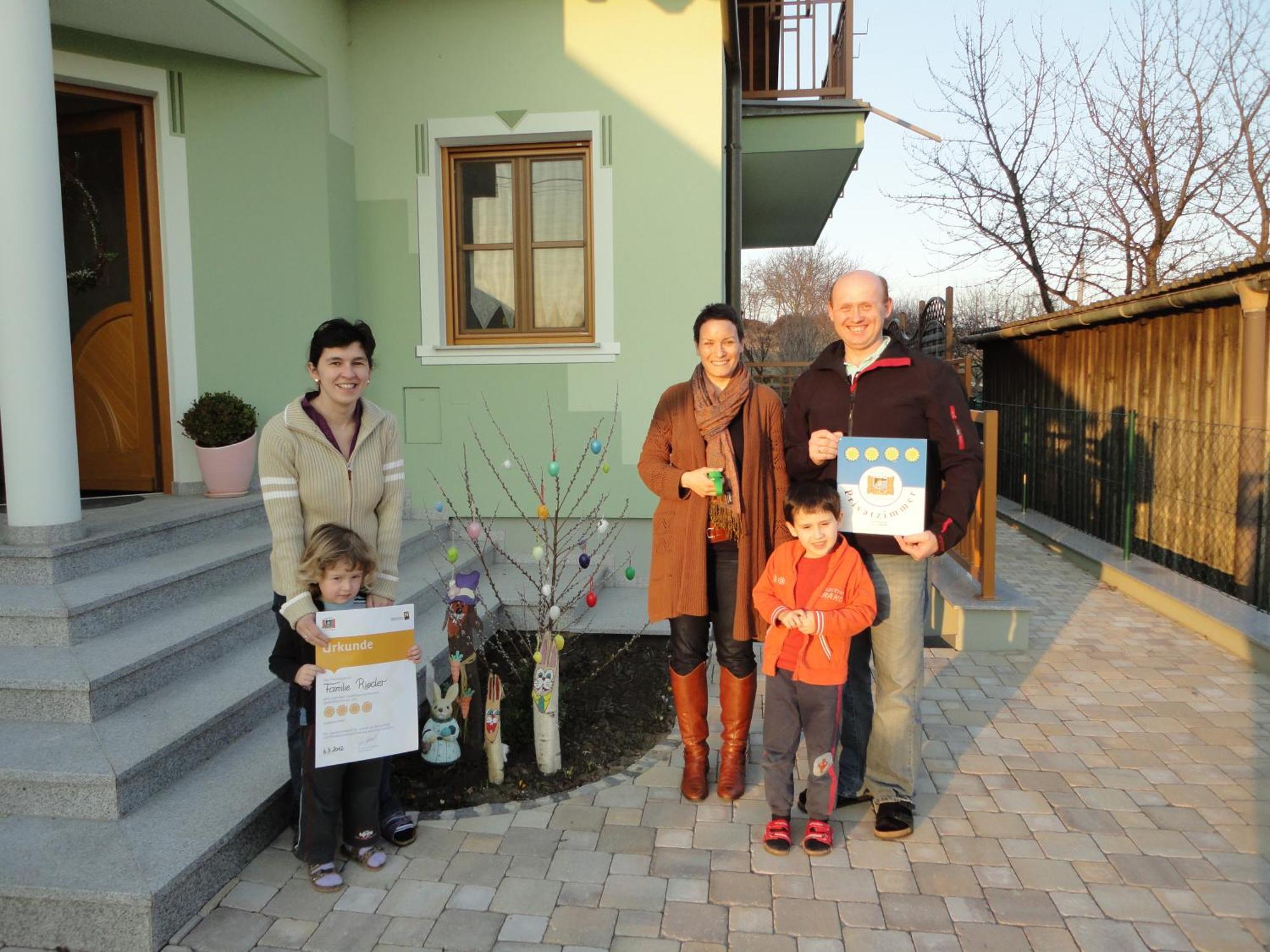 Gaestezimmer Rieder Staatz エクステリア 写真